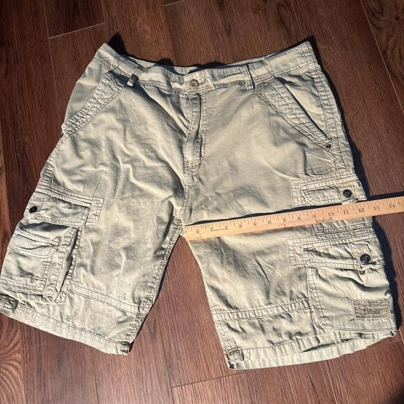 - Plugg Shorts: men’s - Picture 6 of 8